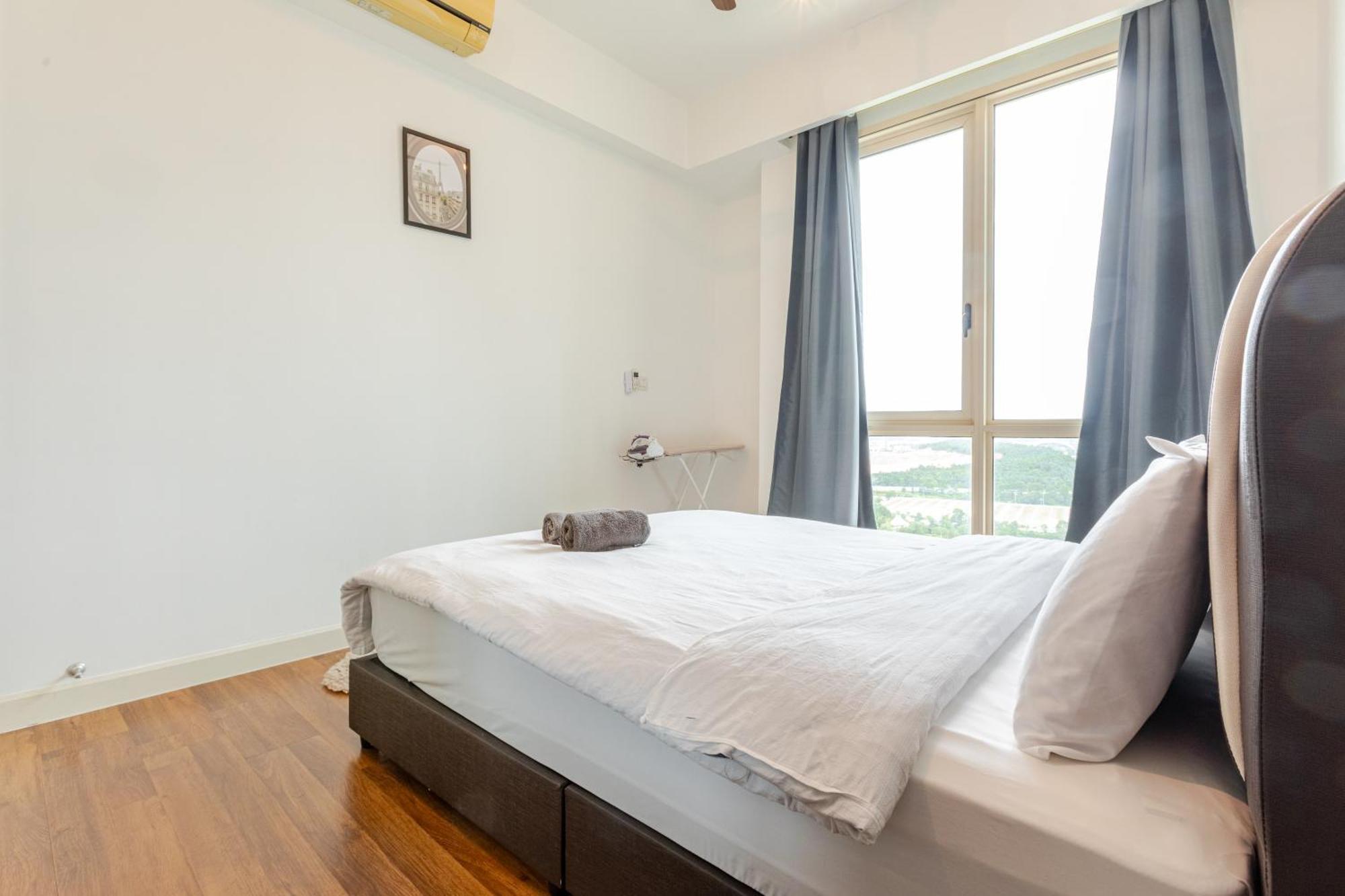 Hostahome Suites At Afiniti Residence Walk To Legoland 努沙再也 外观 照片